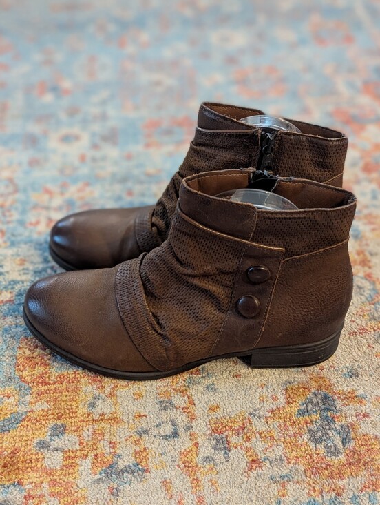 Miz Mooz Shoes - Miz Mooz Size 39 Women's 8.5 Leather Ankle Boots Sallie Hazelnut Brown
